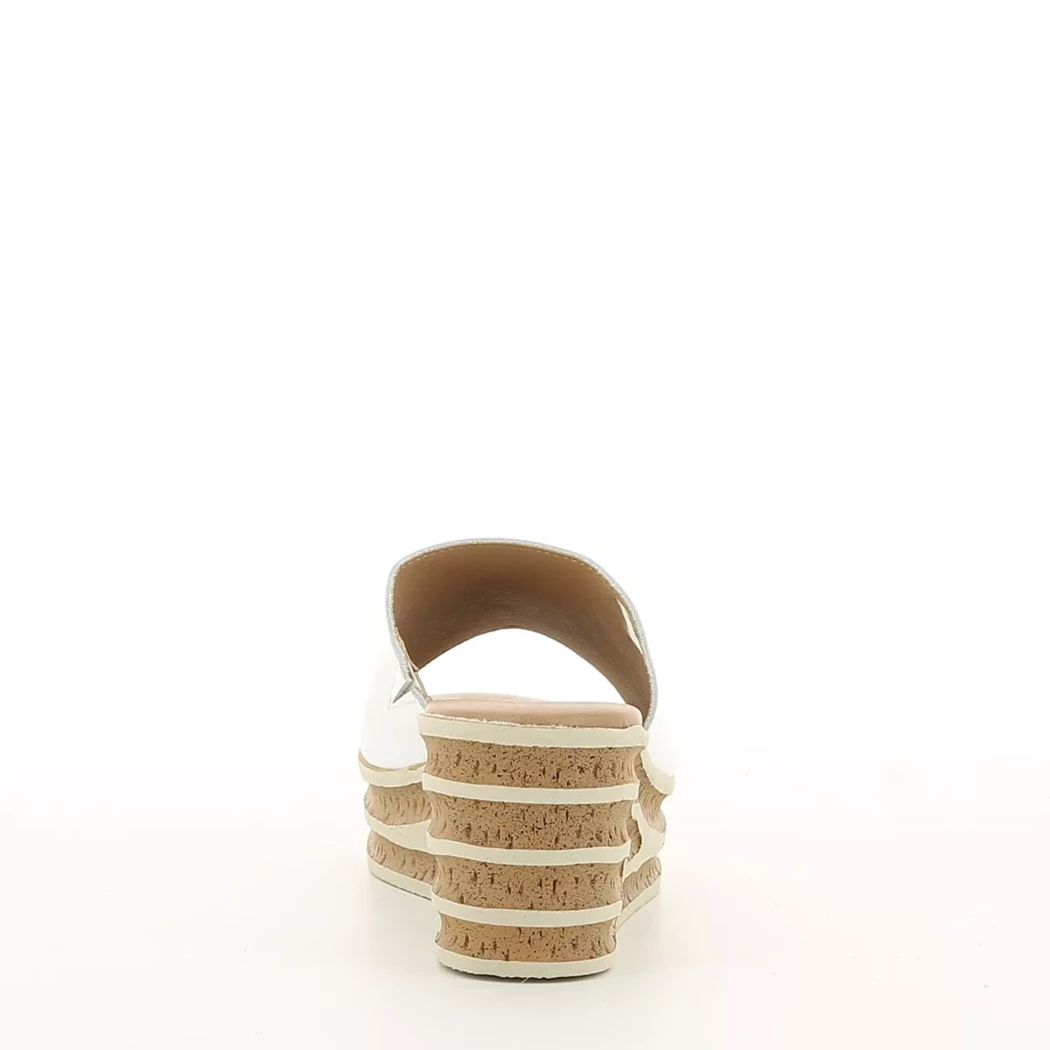 Image (3) de la chaussures Valeria's - Mules et Sabots Blanc en Cuir