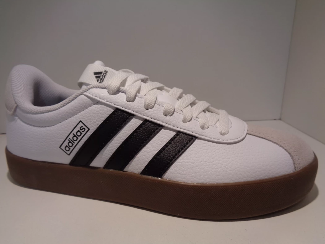 Image (1) de la chaussures Adidas - Baskets Blanc en Cuir synthétique