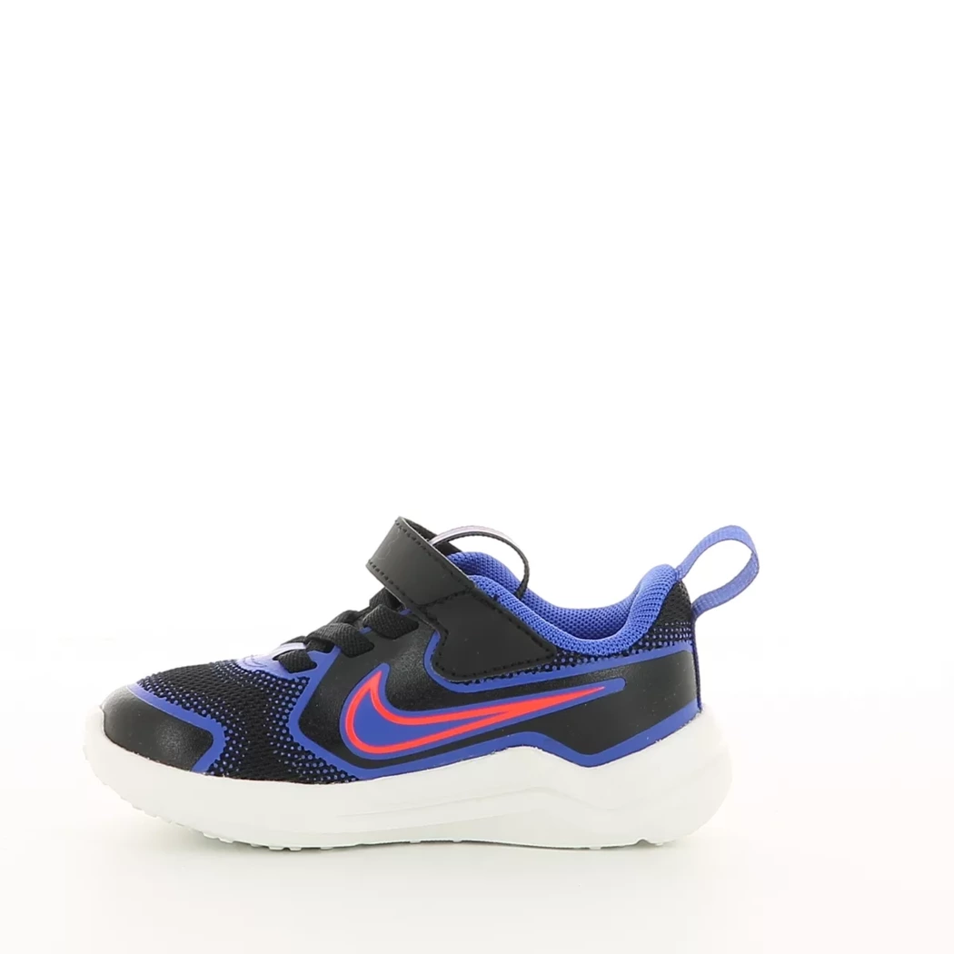 Image (4) de la chaussures Nike - Baskets Noir en Textile