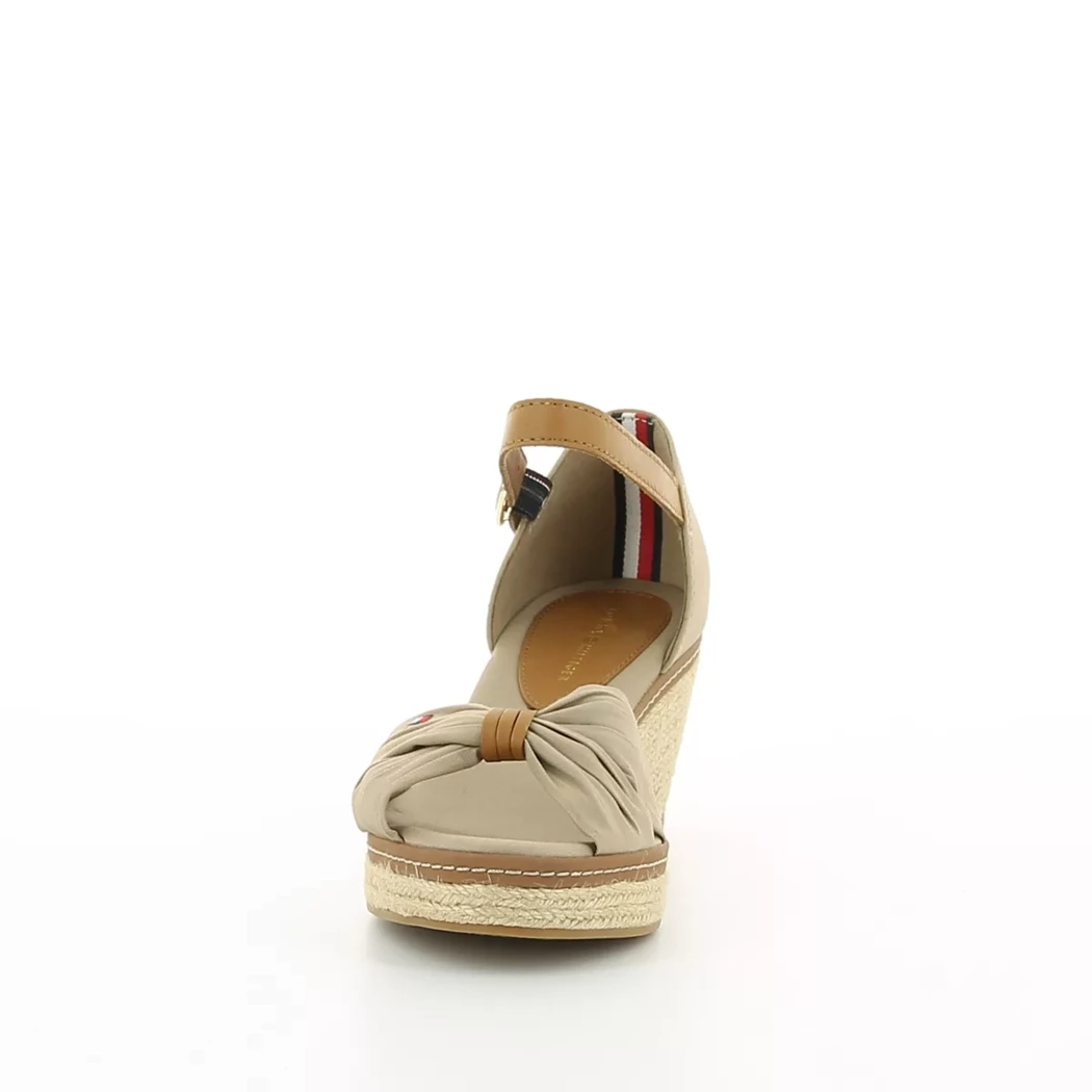 Image (5) de la chaussures Tommy Hilfiger - Sandales et Nu-Pieds Taupe en Textile