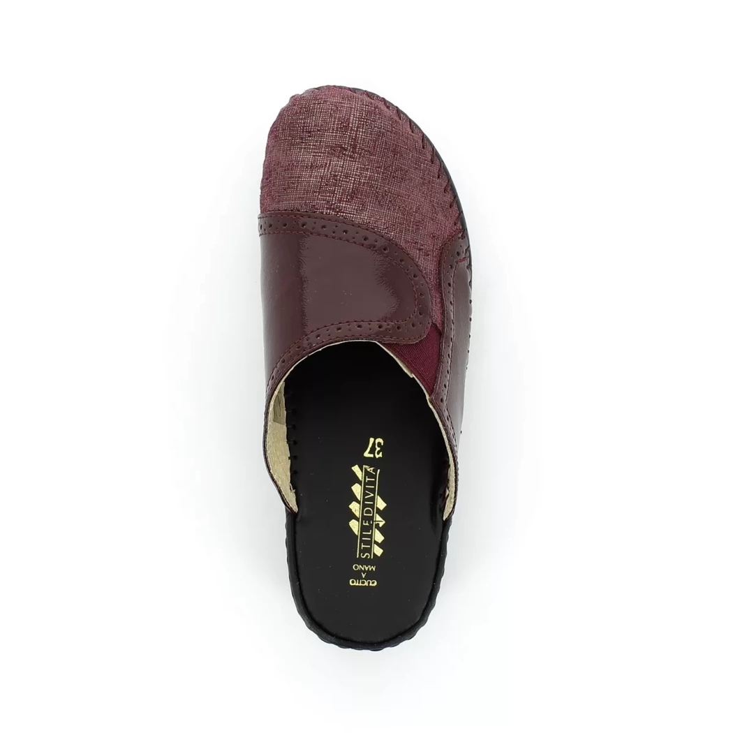 Image (6) de la chaussures Stiledivita - Pantoufles et Chaussons Bordeaux en Cuir synthétique