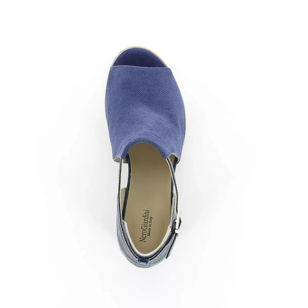 Image (6) de la chaussures Nero Giardini - Sandales et Nu-Pieds Bleu en Cuir nubuck