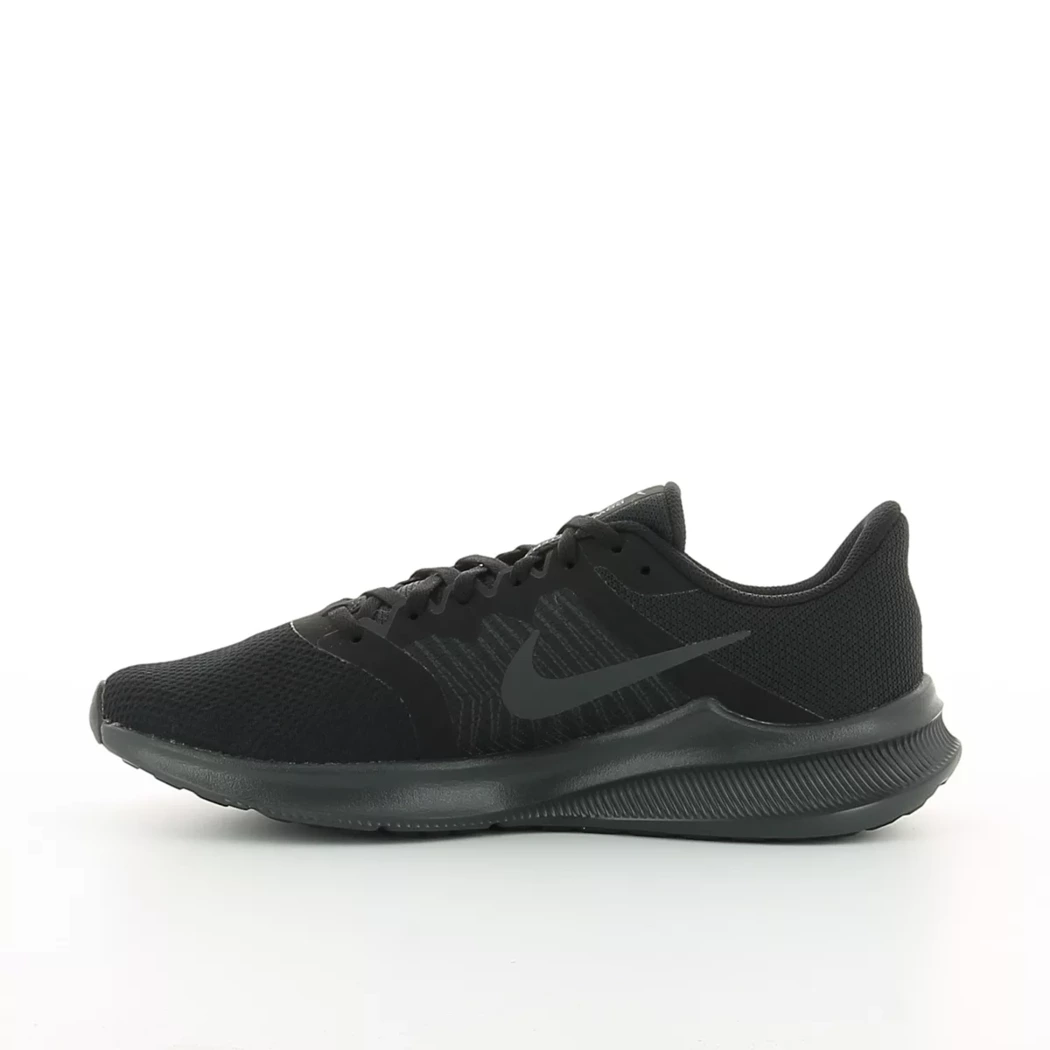 Image (4) de la chaussures Nike - Baskets Noir en Textile