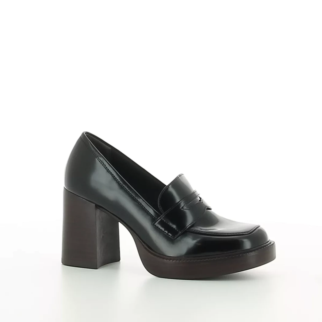 Image (1) de la chaussures Tamaris - Mocassins Noir en Cuir